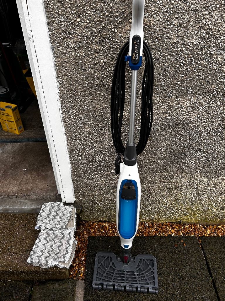 Shark Klick & Flip Steam Mop