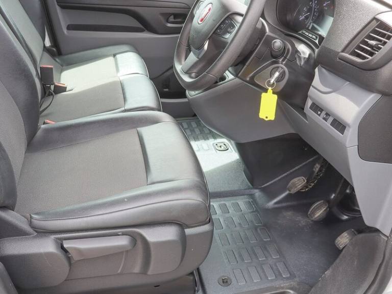 2022 Fiat Scudo Tecnico 120BHP L1 SWB PANEL VAN, Sat Nav, Rev Cam, Air Con, Cruise, Rev Par Mediu...