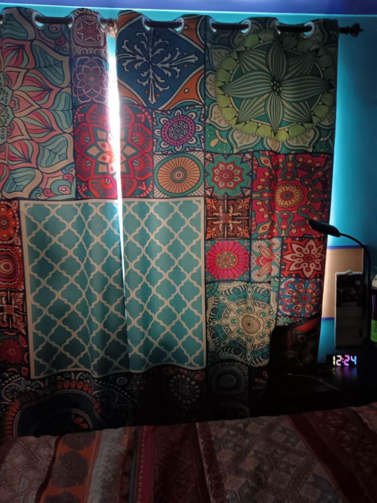 Colourful eyelet curtains 