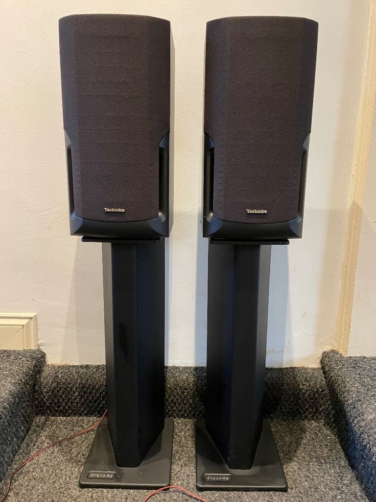 Vintage Technics SB-CH510A 3-way speakers and heavy solid metal stands