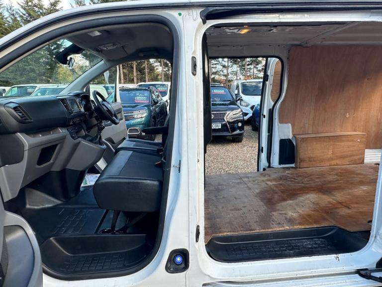 2021 Vauxhall Vivaro 2900 1.5d 100PS Dynamic H1 Van PANEL VAN DIESEL Manual