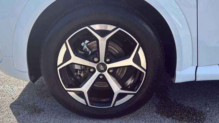 2024 Ford Puma 1.0 EcoBoost Hybrid mHEV ST-Line 5dr Hatchback Petrol Manual