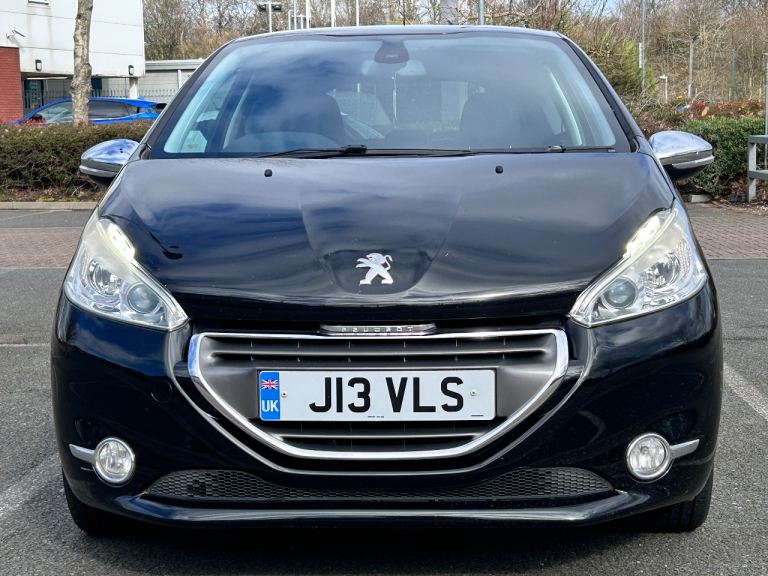 Peugeot, 208, Hatchback, 2013, Manual, 1199 (cc), 3 doors