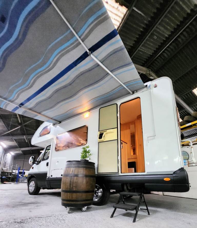 STUNNING Luxury Spacious Comfy Motorhome 5+ Berth, Full MOT, Easy Drive, Awning+Solar+Extras - View