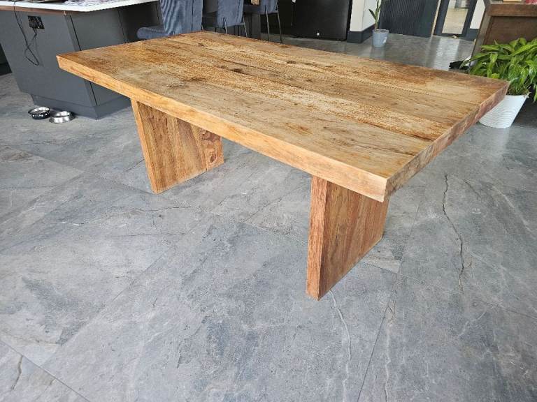 Solid Wood Dining Table – Natural Brown Shesham wood, Good Condition