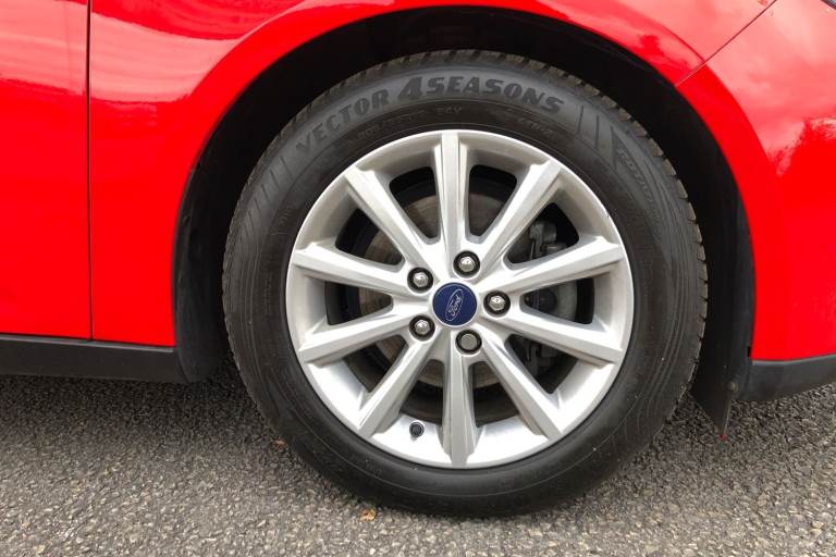 2017 Ford Focus 1.0 EcoBoost 125 Titanium 5dr Auto Hatchback Automatic