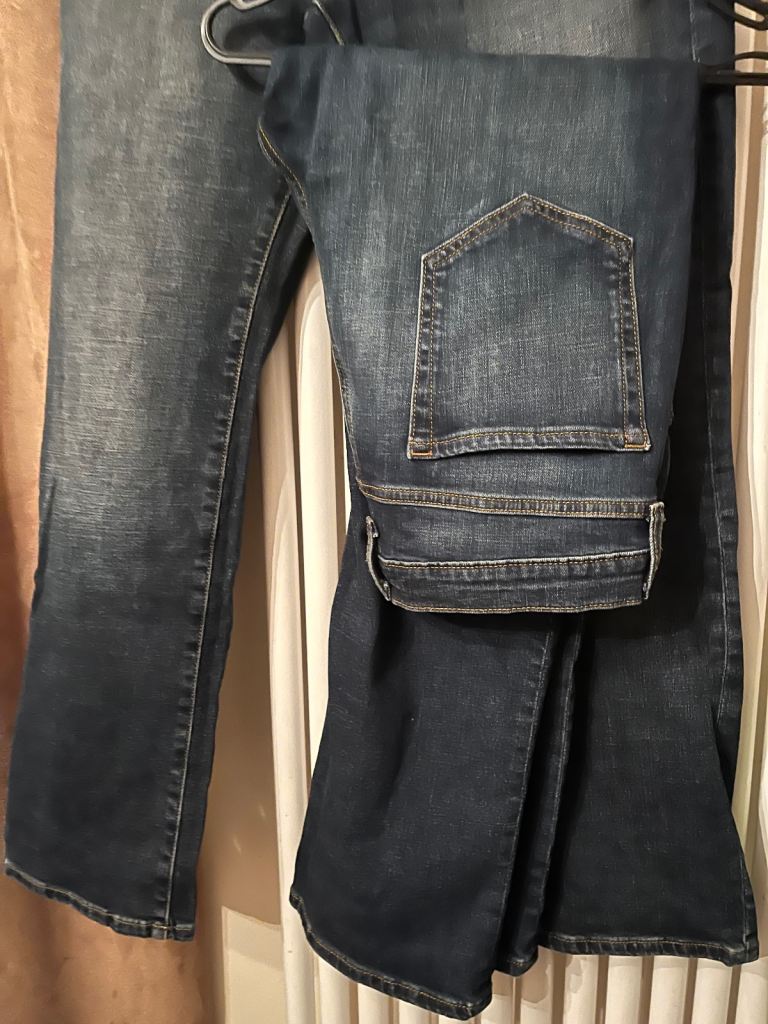 image for 2 Pairs Amazon Jeans 34” w