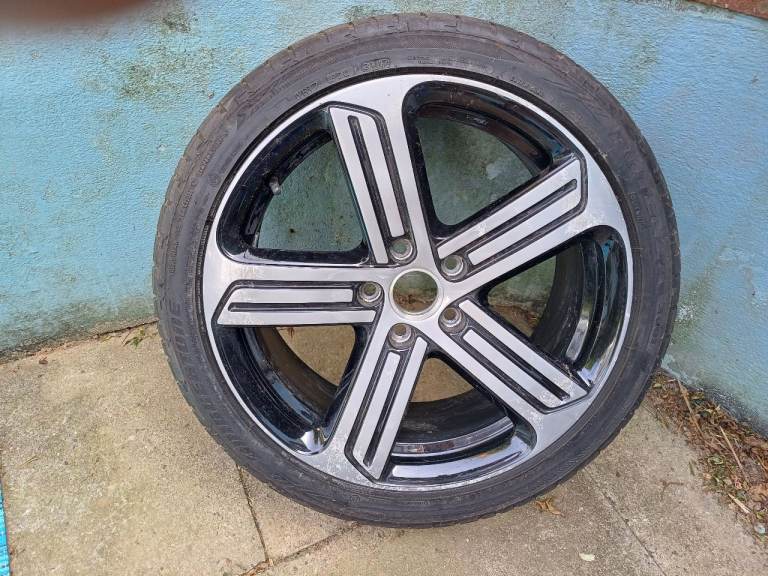 VW Wheel/tyre : Double bicycle holder/Roof bars