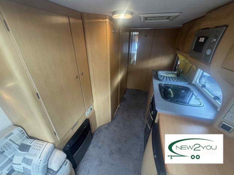 2009 Bailey Senator Carolina 6 Berth Twin Axle Caravan - STOCK NO E192