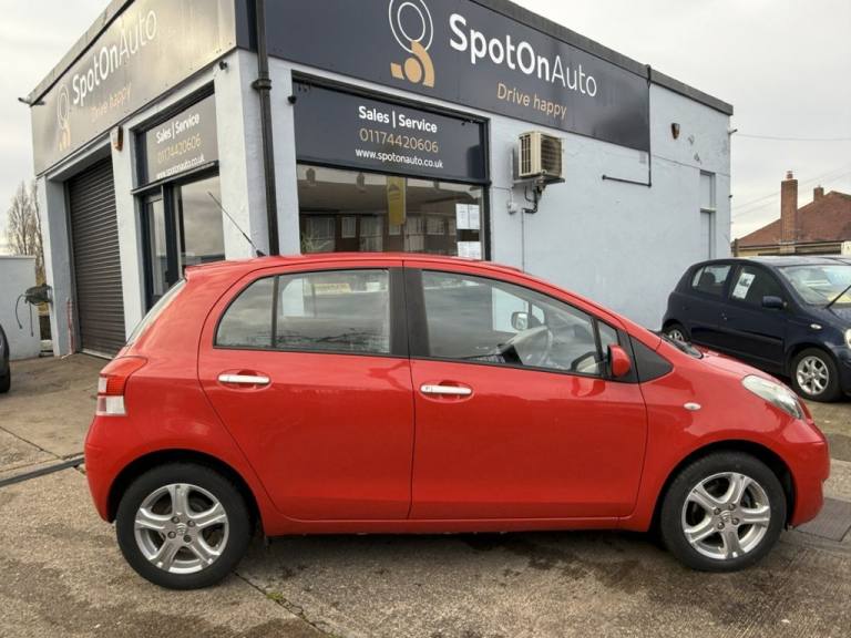 2010 Toyota Yaris 1.33 Dual VVT-i TR Hatchback 5dr Petrol Manual Euro 4 (s/s) (101 ps) Hatchback ...