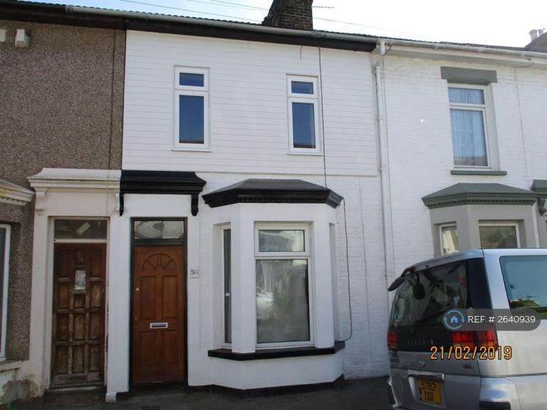 4 bedroom house in Invicta Road, Sheerness, ME12 (4 bed) (#2640939)