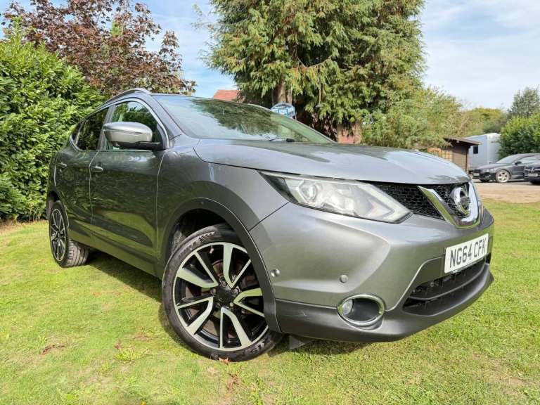 2015 Nissan Qashqai 1.6 dCi Tekna 5dr HATCHBACK Diesel Manual
