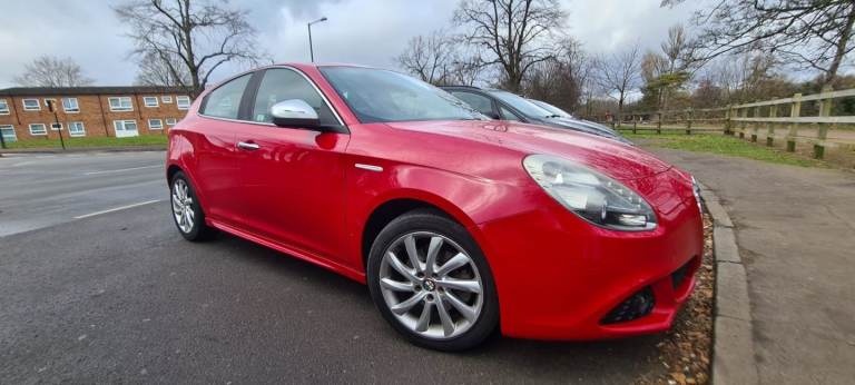 Alpha Romeo Giulietta 2012 MOT Sep £750 Spares Repair