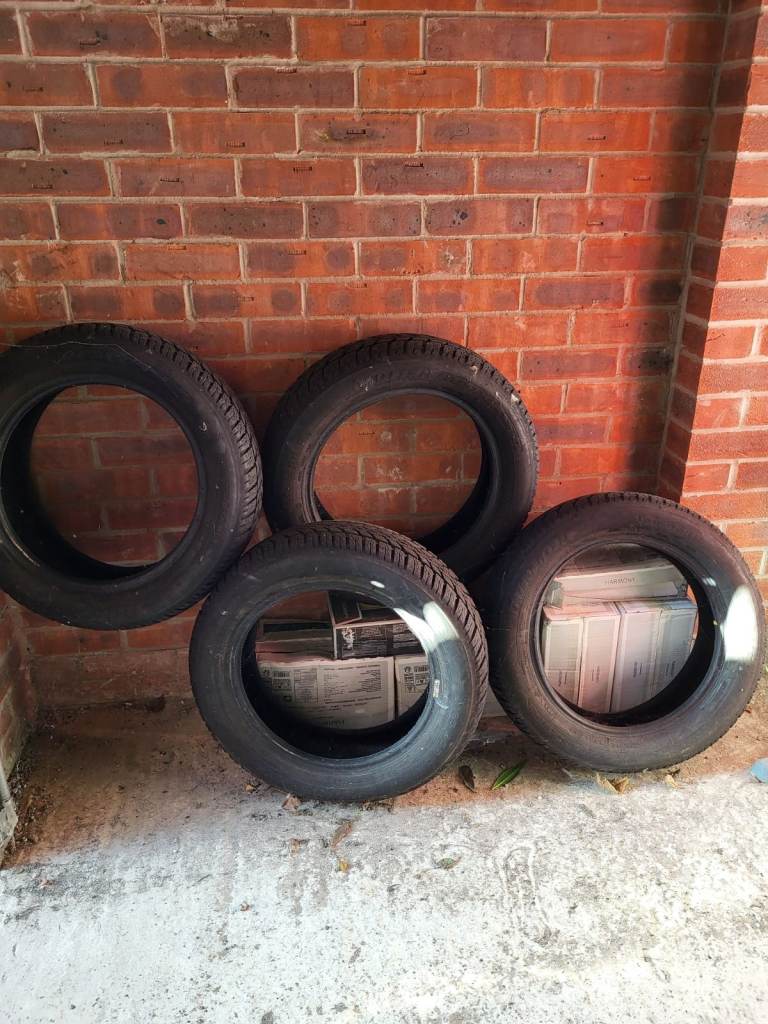 Car tyres