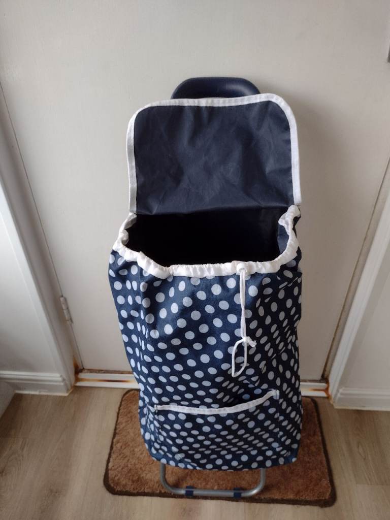  LIGHTWEIGHT GROCERY SHOPPING TROLLEY 