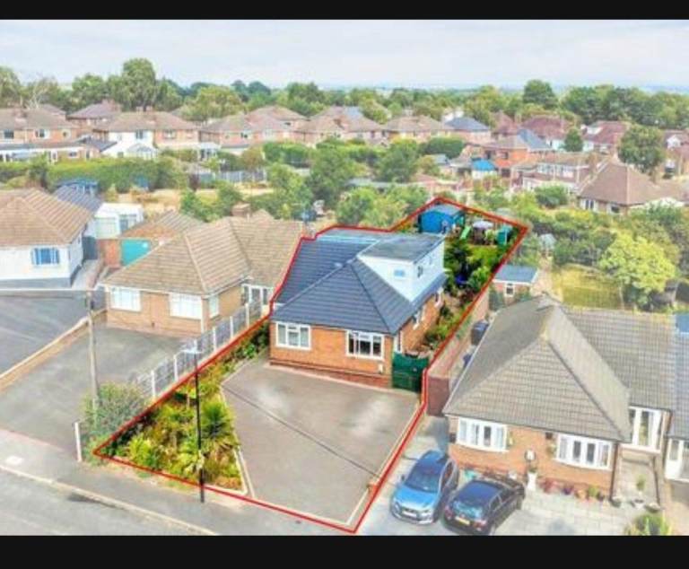 5 bed home for sale 