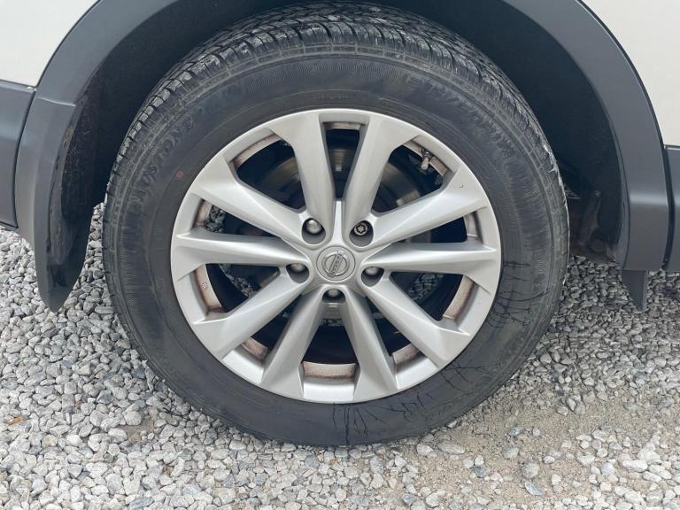 2014 Nissan Qashqai 1.2 DiG-T Acenta Premium 5dr HATCHBACK PETROL Manual