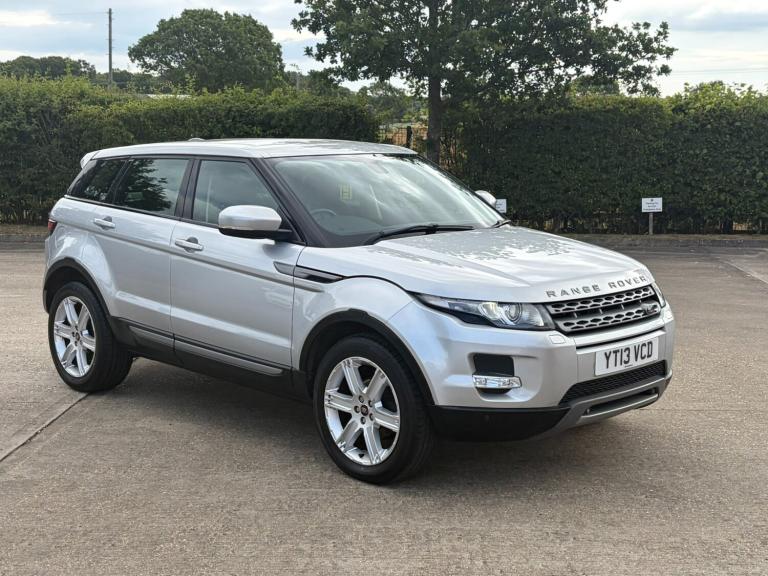 2013c 13c Range Rover Evoque 2.2 SD4v Pure (Tech pack), Black leather, Nav