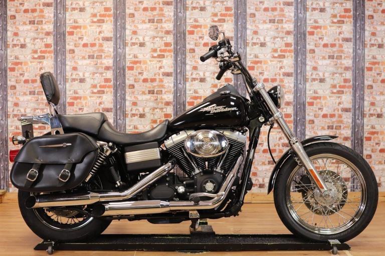 **DEPOSIT TAKEN** 2006 HARLEY DAVIDSON FXDB DYNA STREET BOB - 11,589 MILES