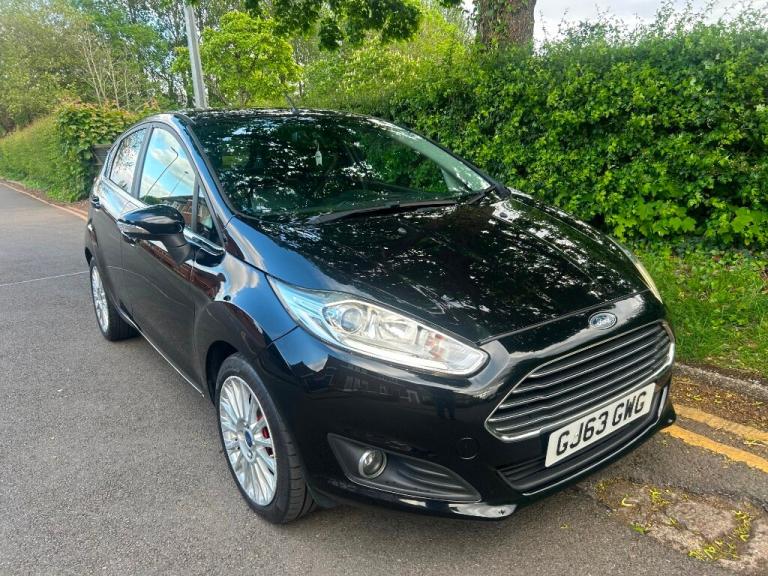 2013 Ford Fiesta Titanium Hatchback Petrol Manual