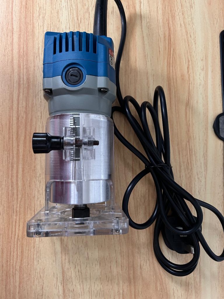 UNUSED NOS Dongcheng 550W Palm Router Trim Router 1/4” 30000RPM Woodworking Tool