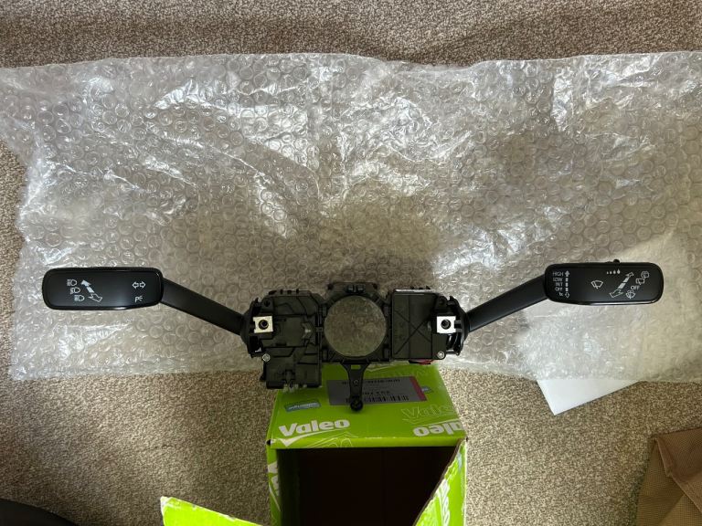 Valeo Steering column combination switch 
