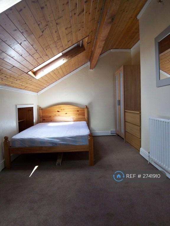 1 bedroom in Cross Flatts Avenue, Leeds, LS11 (#2741910)