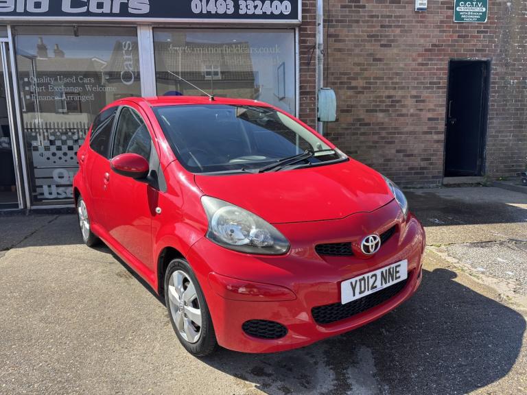 TOYOTA AYGO 1.0 VVT-i Go Red Manual Petrol 2012