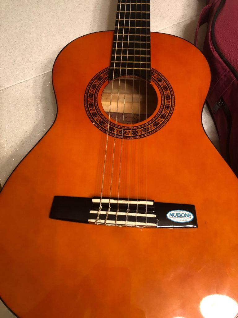 Valencia GUITAR 