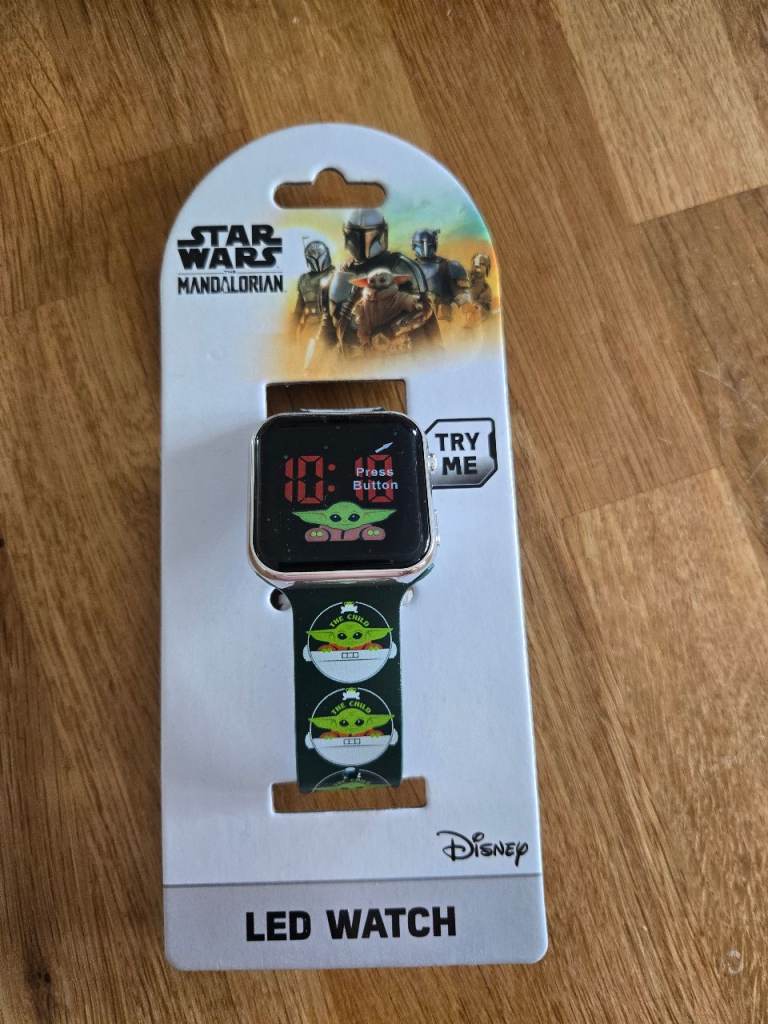 Brand new children's star wars mandalorian LED watch 