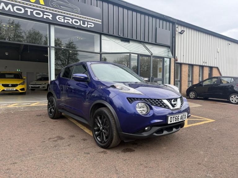 2017 Nissan Juke 1.2 DiG-T N-Connecta 5dr HATCHBACK Petrol Manual