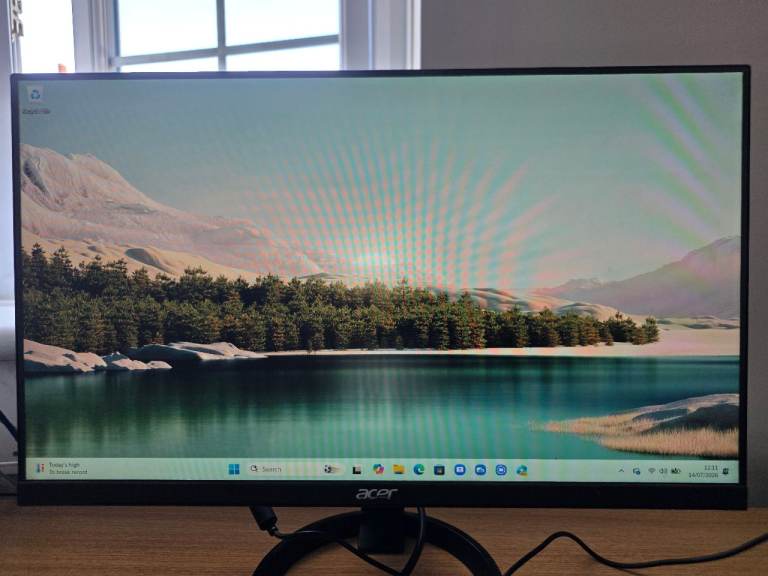 Acer Computer Monitor with Power Cable – Good Condition
