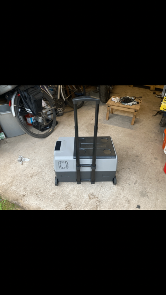 Low power fridge