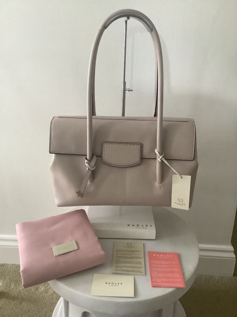 As new Radley London RRP £225 Burnham Beeches large leather handbag + gold tone dog charm dust bag