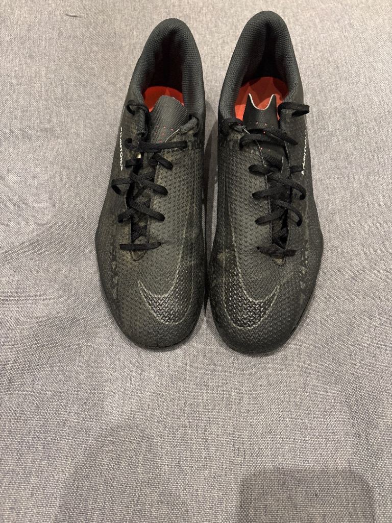 Nike Phantom Football Boots - Moulded studs - UK size 9 
