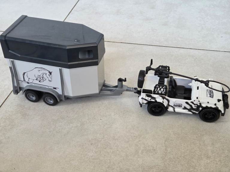 Bruder Horse Trailer With White Wild Rescue Truck Vehicle Plastic Toys For Kids