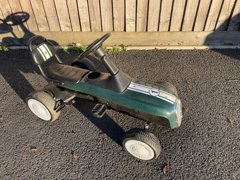 image for Xootz Kids racing green pedal go kart
