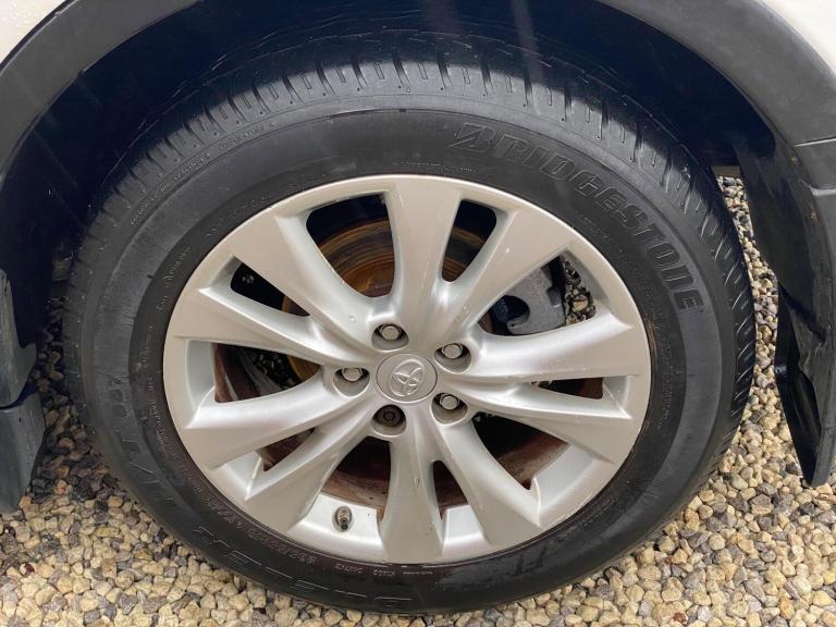 2013 Toyota RAV4 2.2 D-4D Invincible 4WD Euro 5 5dr ESTATE Diesel Manual