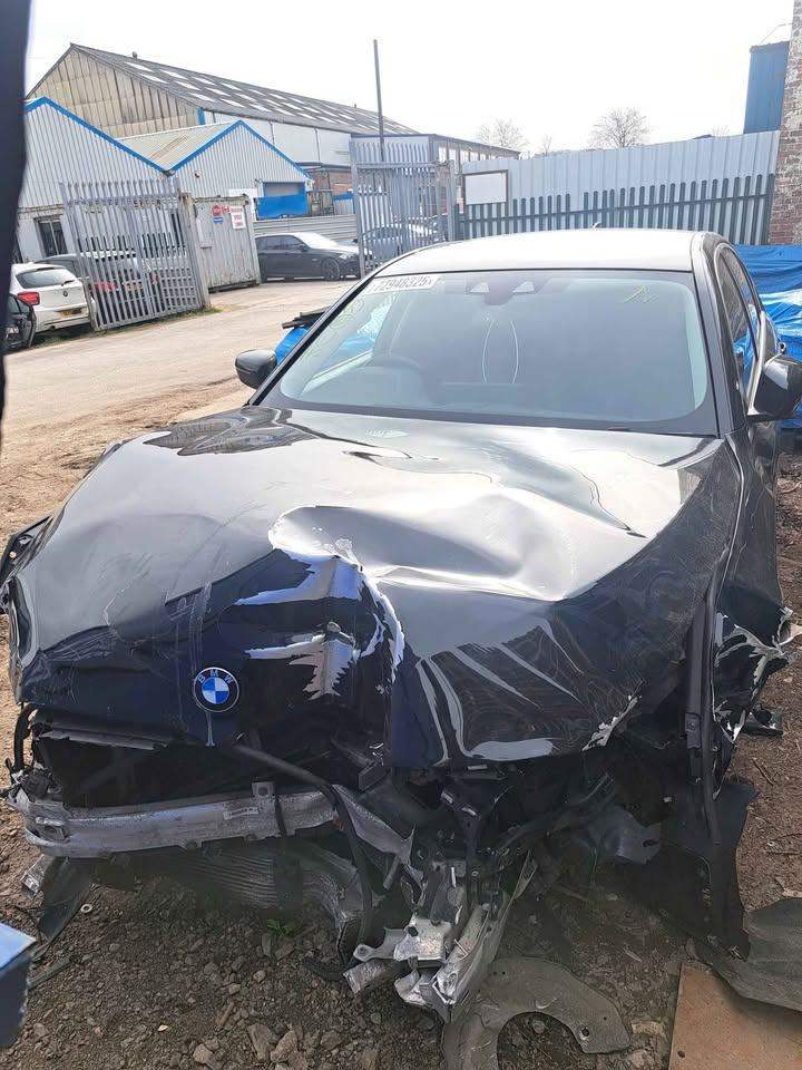 BMW 520D SE PRE LCI G30 G31 BRAKING PARTS DORS SUSPENSIONS BOOT LID LIGHTS MIROR