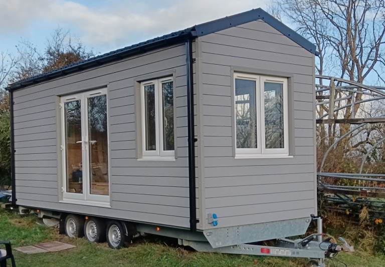 Tiny house on wheels/mobile home