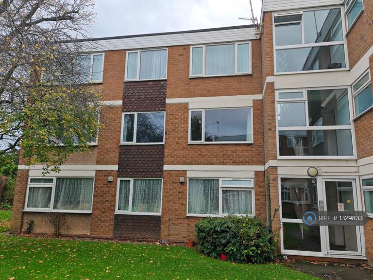 2 bedroom flat in Sherbourne Road, Acocks Green, Birmingham, B27 (2 bed) (#1329833)