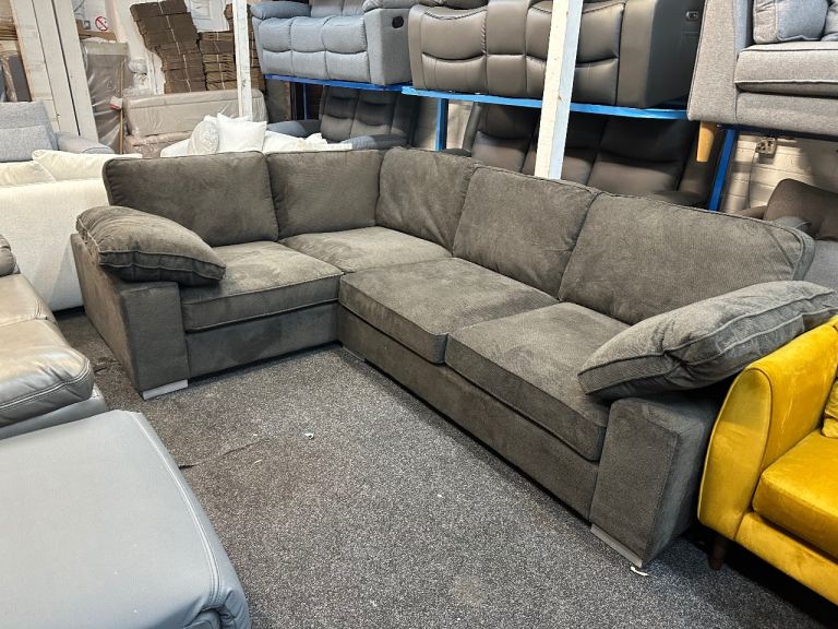 NEW EX DISPLAY SOFOLOGY ALAINA CORNER GROUP SOFA UPTO 65% OFF RRP