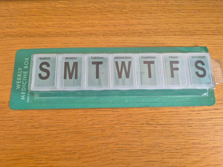 7 Day WEEKLY JUMBO Medicine Box - brand new unopened