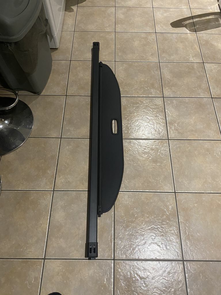 Volvo xc90 load space cover + hood deflector