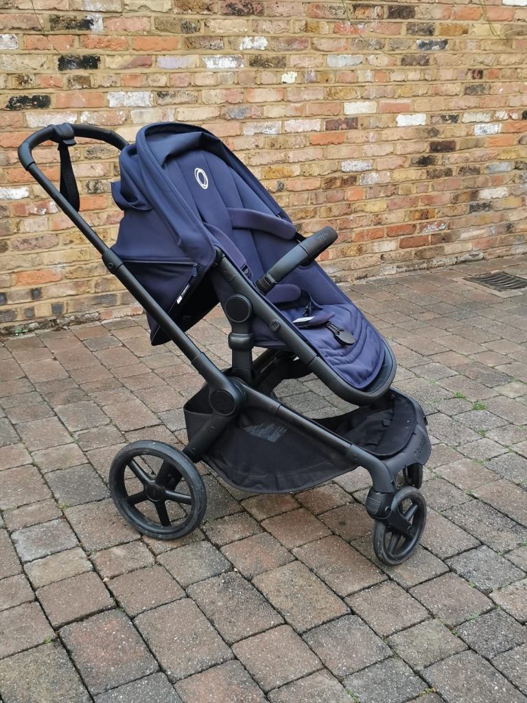 Bugaboo Fox Renew Pram and Carrycot 