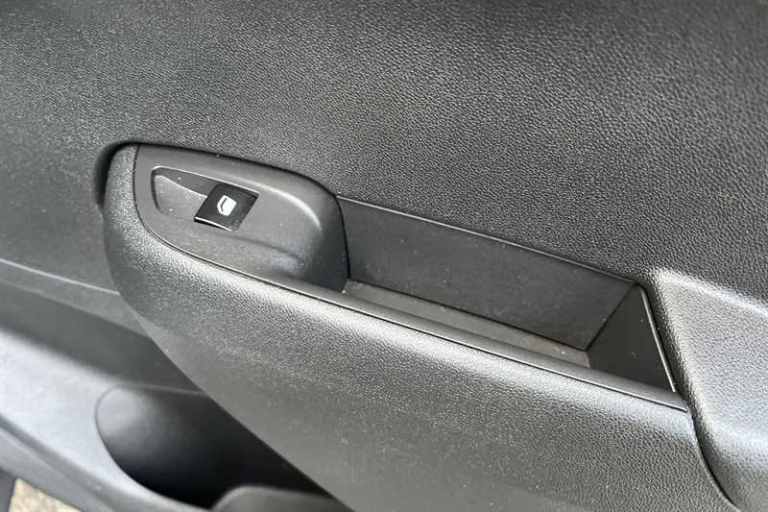 2021 Vauxhall Crossland X 1.2T [110] Griffin 5dr [6 Spd] [Start Stop] HATCHBACK PETROL Manual