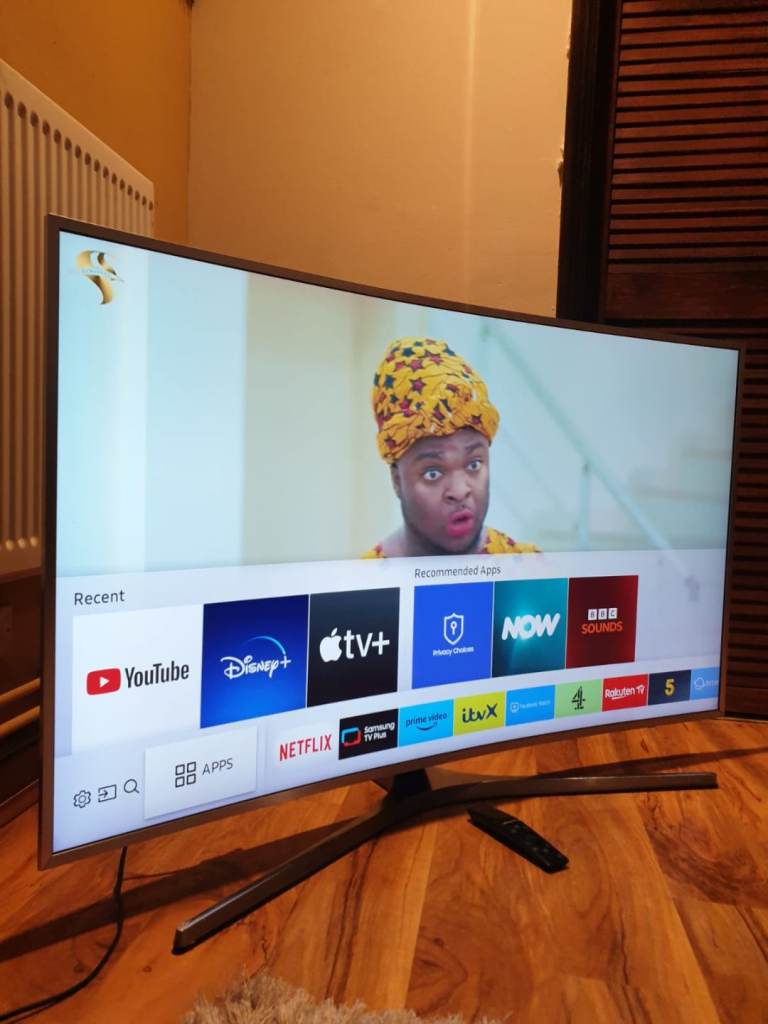 55"SAMSUNG CURVE 4K ULTRA UHD HDR SMART WIFI LED TV 220£