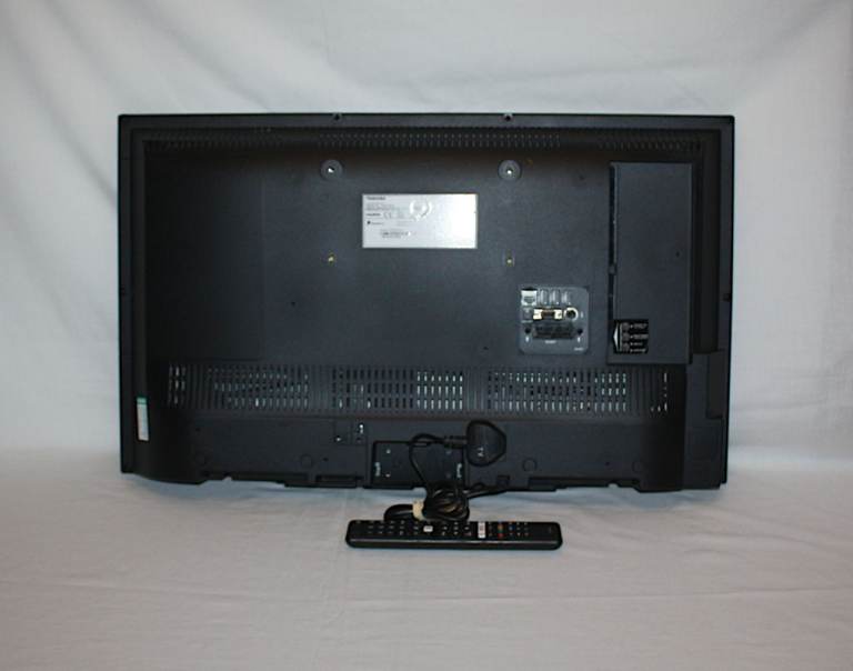 Toshiba 32 inch Smart LED TV with Freeview HD