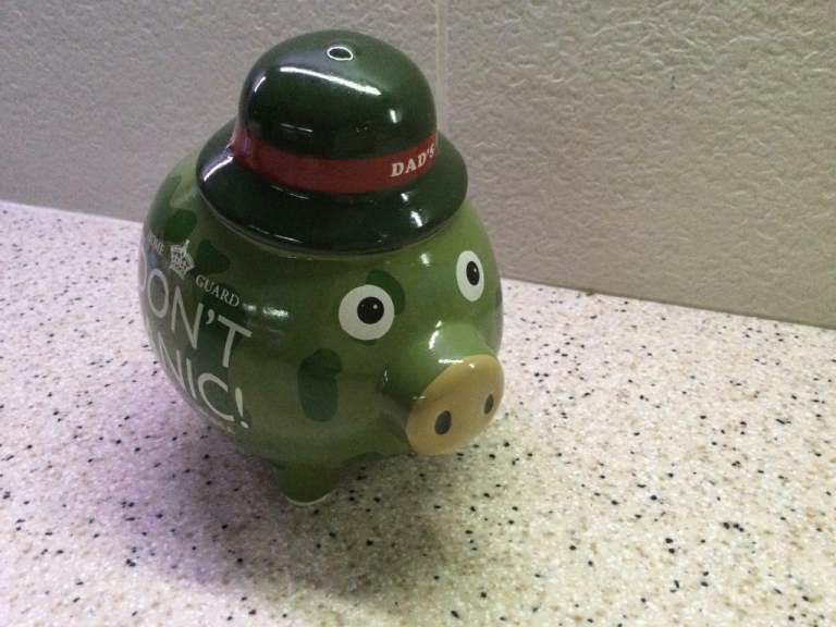  NEW Piggy bank.