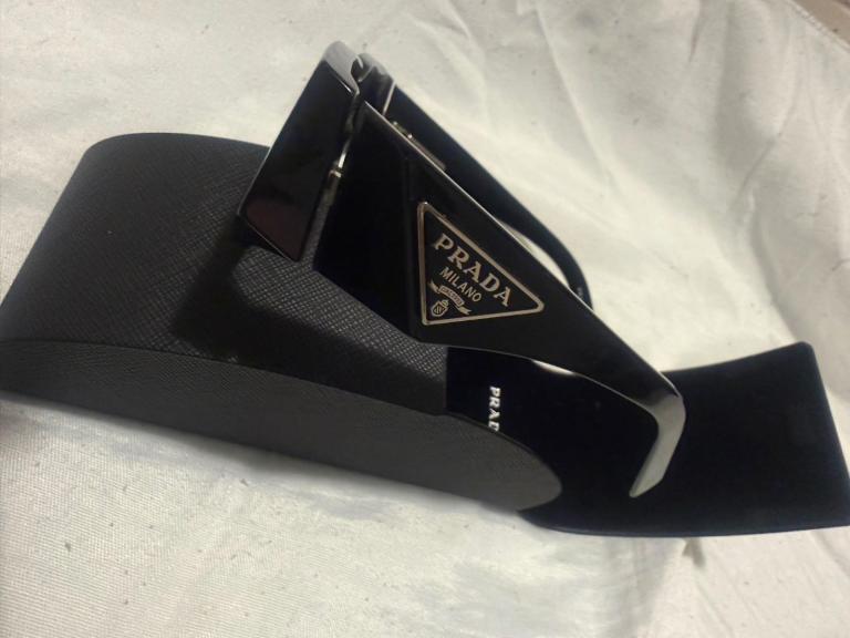 Gucci & PRADA 